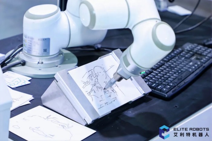 星空xk绘画机器人